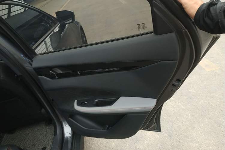 Used Changan UNI-V 2022 1.5T Prestige Version
