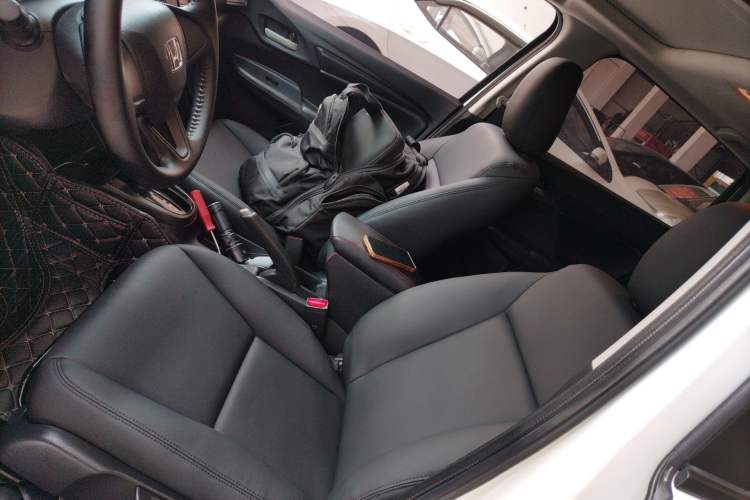 Used Honda Fit 2016 1.5L LXS CVT Comfort Sunroof Version
