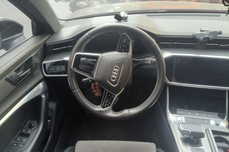 Used Audi A6L 2020 40 TFSI Luxury Dynamic Model
