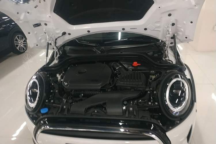 Used  MINI 2023 1.5T COOPER Artist
