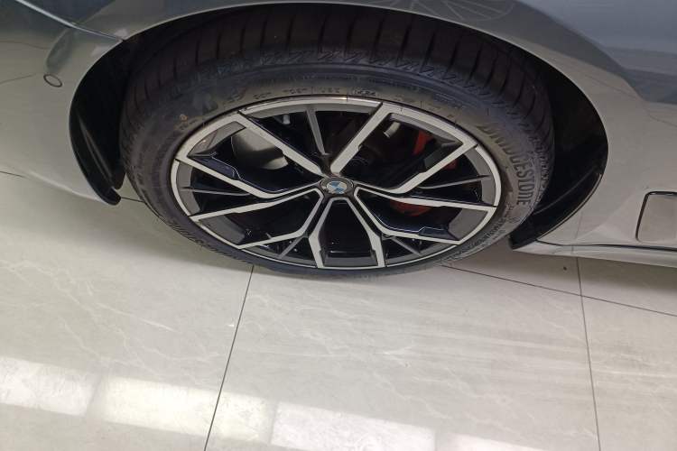 Used BMW 5 Series 2022 Restyled 540i Luxury Edition M Sport Package
