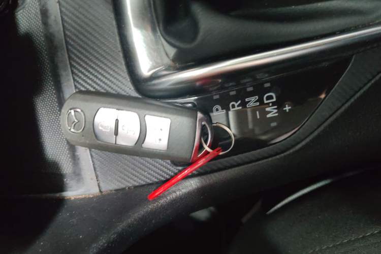 Used Mazda Mazda 3 Axela 2016 Sedan 1.5L Automatic Comfort Model
