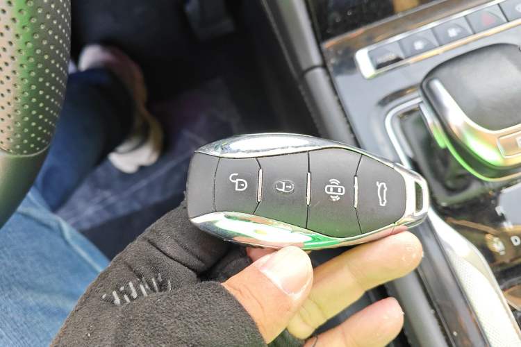 Used Hongqi H5 2023 1.5T DCT Smart Connect Flagship Edition
