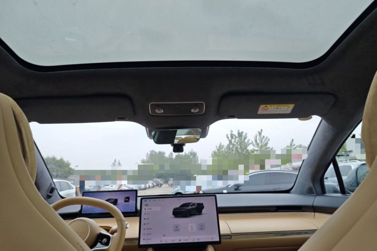 Used Hima Luxeed R7 2024 All-Electric 736 km Ultra
