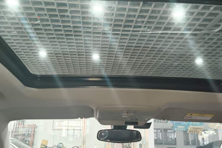 Used Buick Envision 2018 20T Two-Wheel-Drive Leading Model