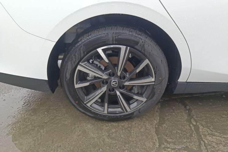 Used Changan Eado 2025 Blue Whale 1.5T 500Bar Prestige Model
