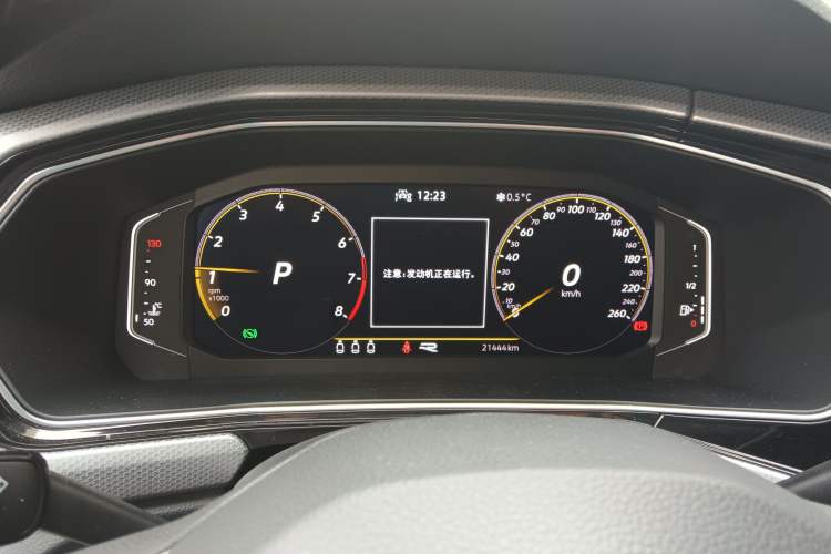 Used Volkswagen Tacqua 2021 280TSI DSG R-Line Smart Connectivity Version