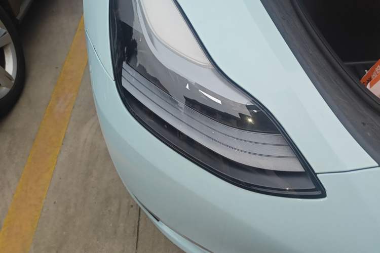 Used Tesla Model Y 2022 Long-Range All-Wheel-Drive Version