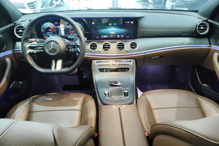 Used Mercedes-Benz E-Class 2021 E 300 L Sporty and Stylish Model
