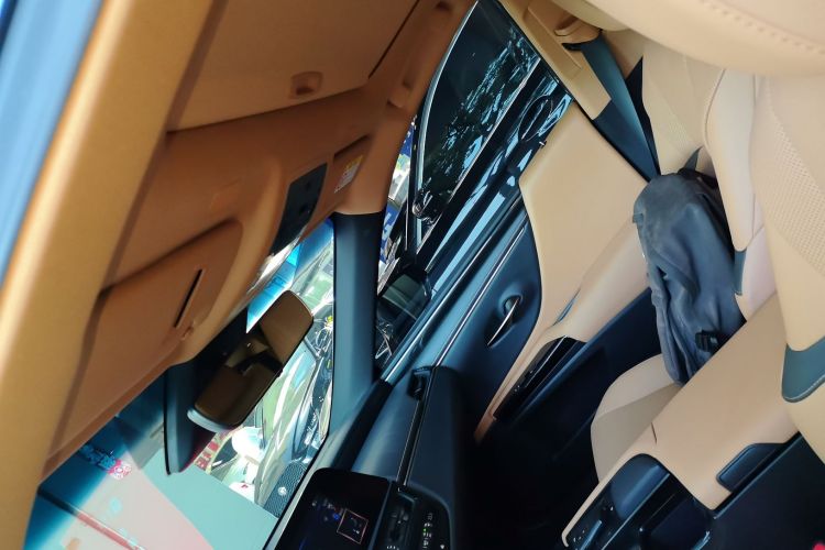 Used Lexus ES 2021 300h Excellence Edition
