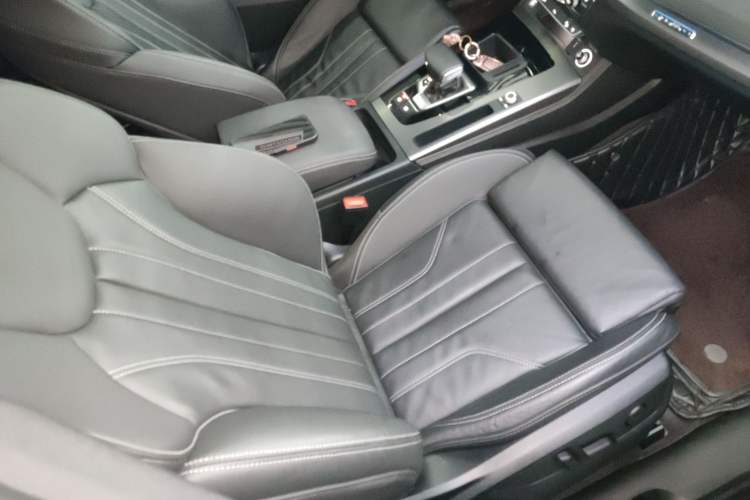 Used Audi Q5L 2023 40T Luxury Dynamic Model
