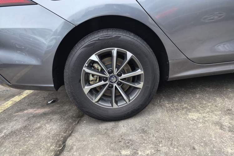 Used BYD Qin PLUS 2024 HONOR Edition DM-i 55KM Leading Model
