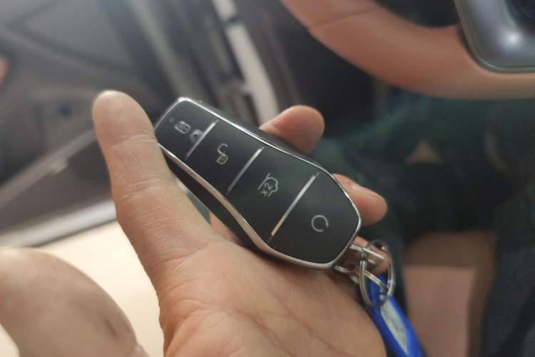 Used BYD Song L EV 2025 Intelligent Driving Version 662 km LiDAR Excellence Edition