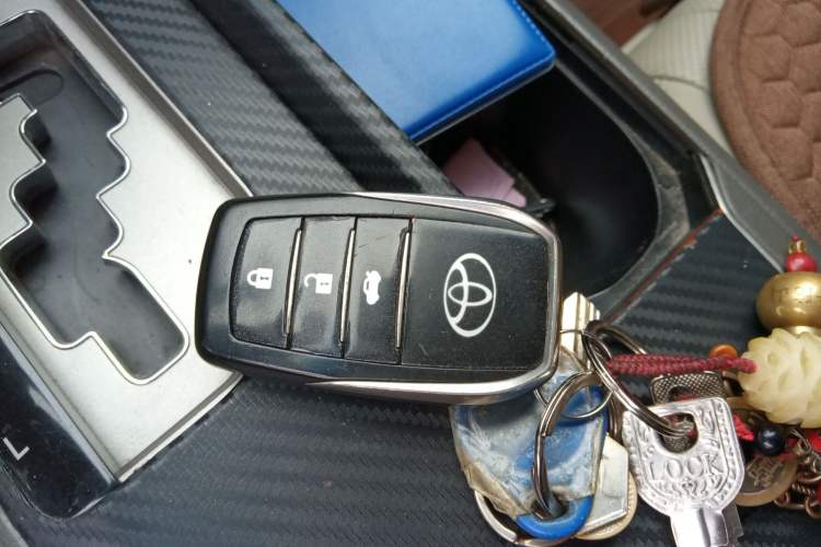 Used Toyota Camry 2013 200G Classic Luxury Edition
