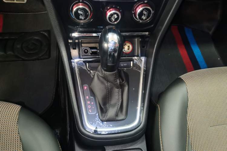 Used Volkswagen C-TREK 2018 1.5L Automatic Comfort Model
