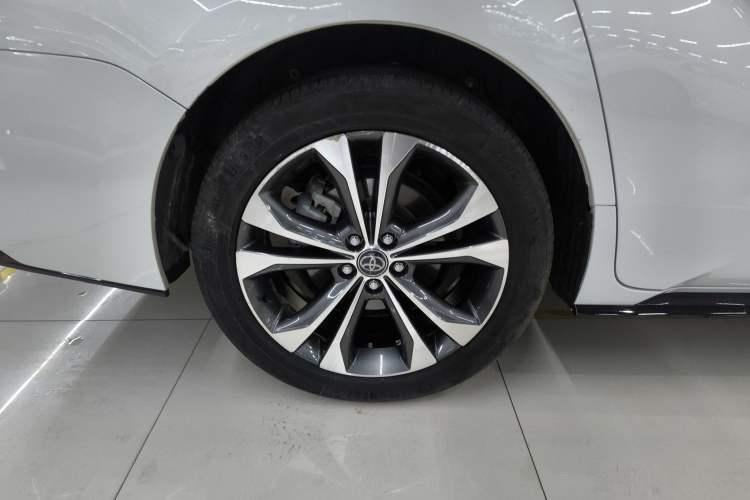 Used Toyota Granvia 2022 2.5L Hybrid Prestige Edition