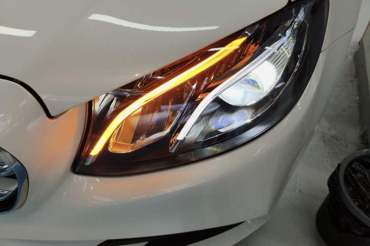 Used Mercedes-Benz E-Class 2019 Restyled E 300 L Sporty and Stylish Edition
