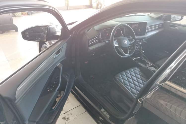 Used Volkswagen Sagitar 2023 200TSI DSG Excellence Edition
