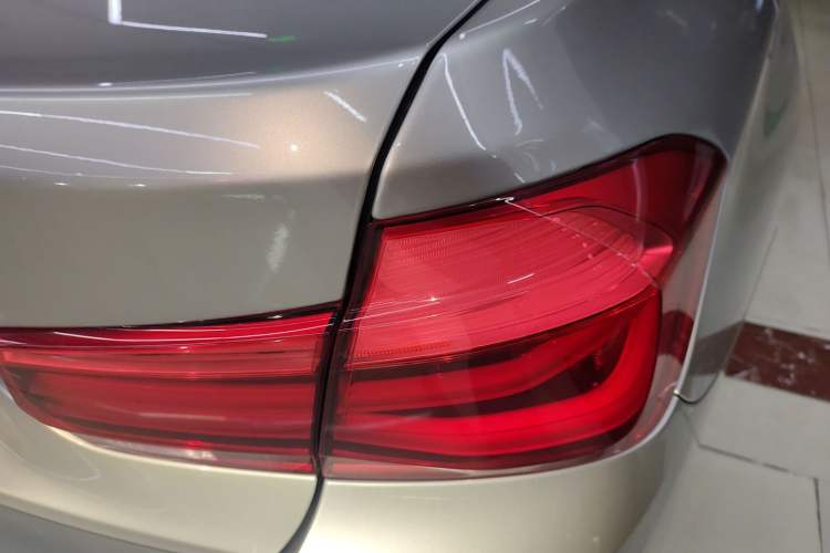 Used BMW 3 Series 2018 320Li Fashion Model
