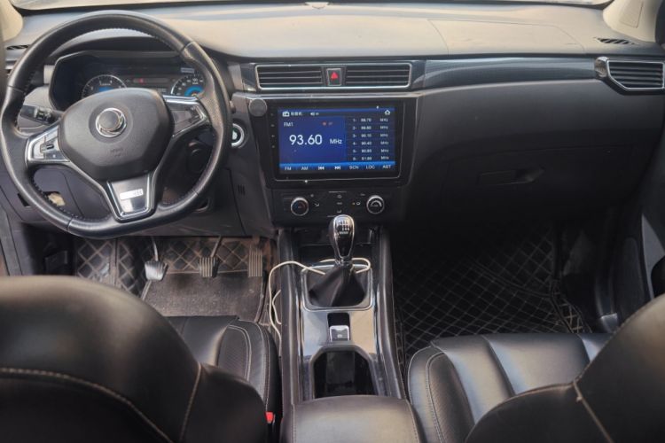 Used Dongfeng Fengon 580 2016 1.5T Manual Luxury Version