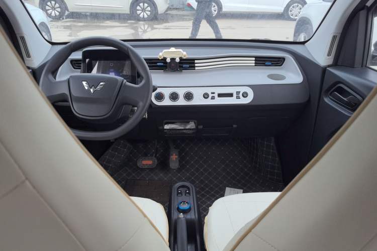 Used Wuling Hongguang MINIEV 2022 Zizai Version Lithium Iron Phosphate