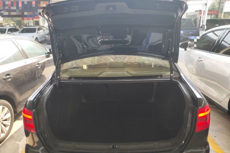 Used Volkswagen Lavida 2013 Restyled Classic 1.6L Automatic Comfort Edition