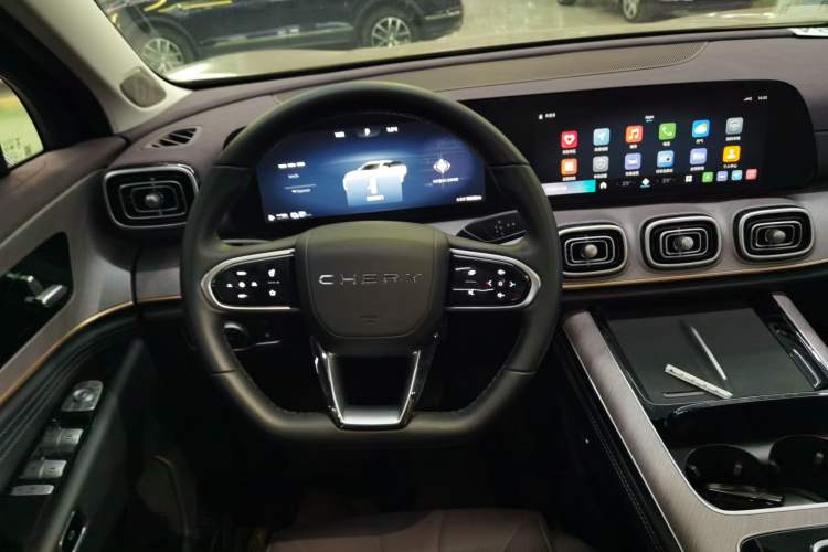 Used Chery Tiggo 9 C-DM 2025 1.5T 106KM Ultra-Enjoyment Version 5 Seats Lithium Iron Phosphate
