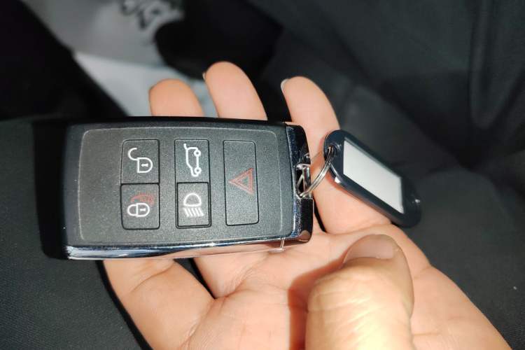 Used Land Rover Defender 2025 110 3.0T P400 – Dynamic HSE