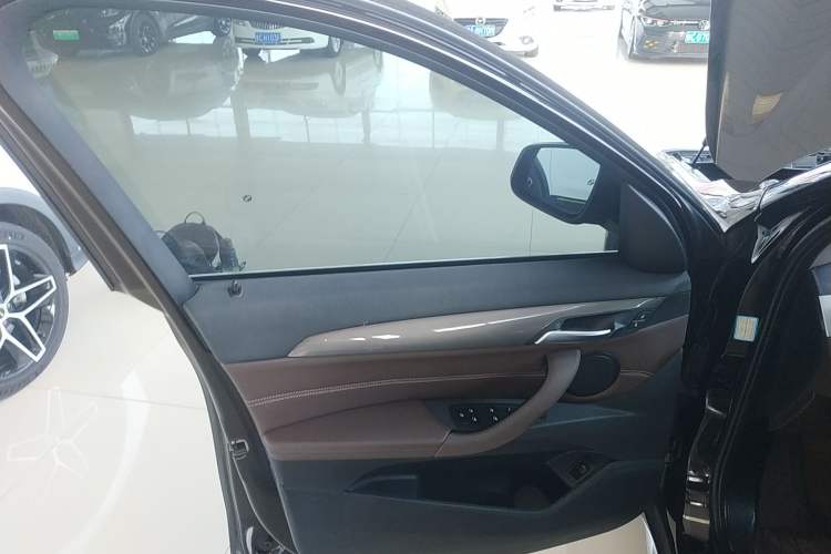 Used BMW X1 2019 sDrive18Li Premium Edition
