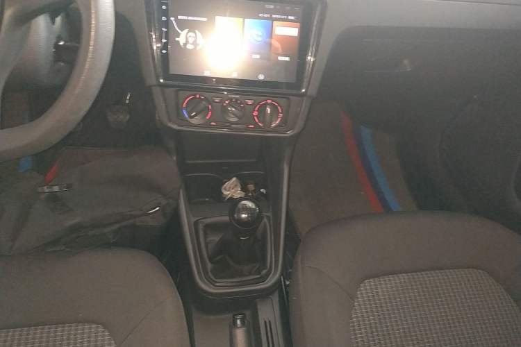 Used Volkswagen Santana 2016 1.4L Manual Fashion Edition
