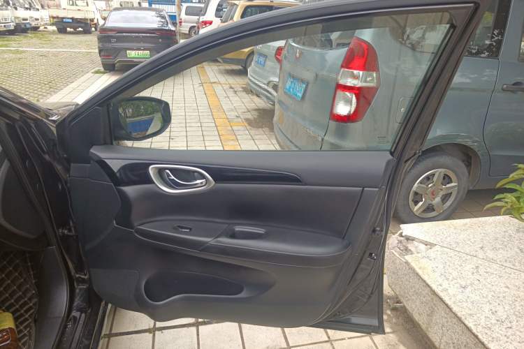 Used Nissan Sylphy 2019 1.6XV CVT Smart Connect Luxury Edition China VI Standard