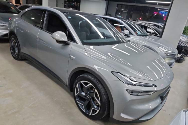 Used ONVO L60 2024 60 kWh Rear-Drive Version