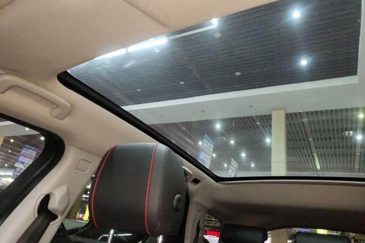 Used Land Rover Discovery Sport 2019 240 PS SE Dynamic Version China VI Standard