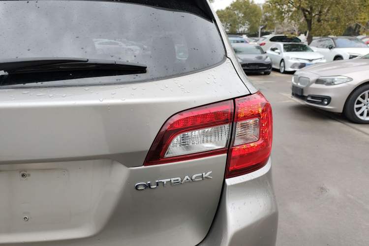 Used Subaru Outback 2019 2.5i Sport Navigation Edition with EyeSight
