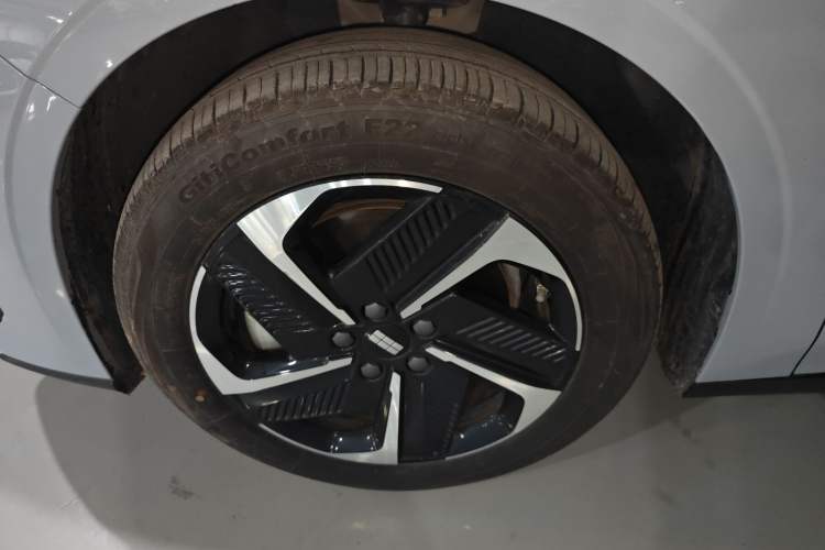 Used  L6 2023 125km MAX