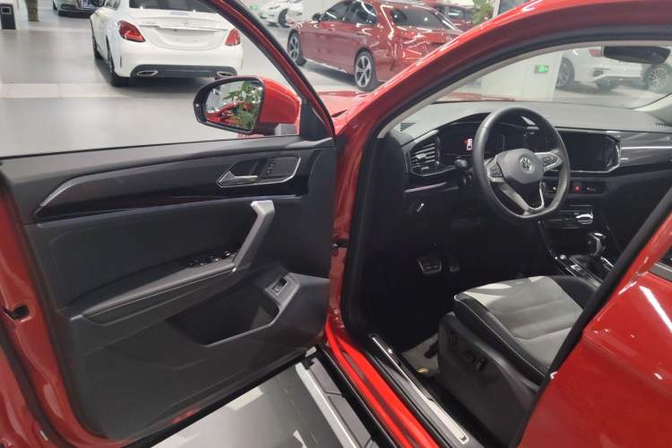 Used Volkswagen Tayron X 2020 330TSI Two-Wheel Drive Luxury Smart Connectivity Version