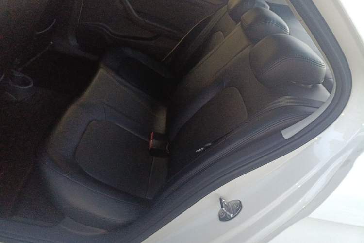 Used Volkswagen Jetta 2015 Value Edition 1.6L Automatic Fashion Version
