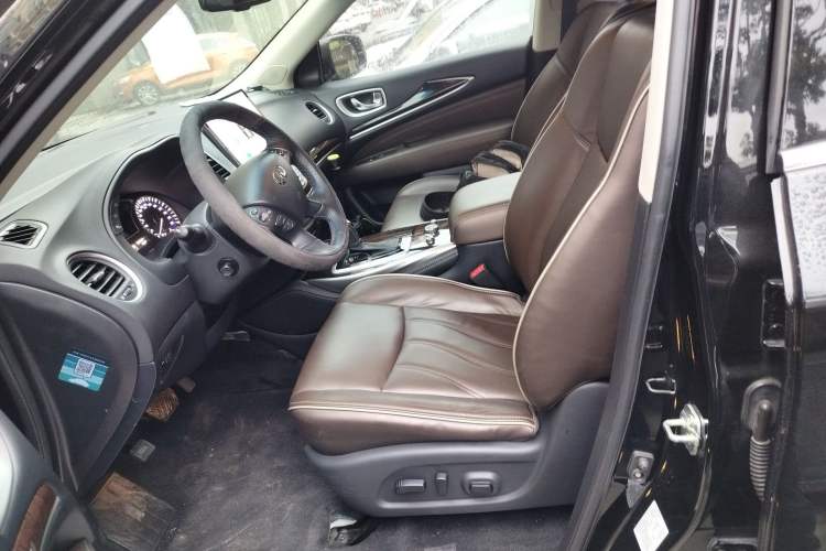 Used Infiniti QX60 2018 2.5 S/C Hybrid Two-Wheel-Drive Champion Family Edition
