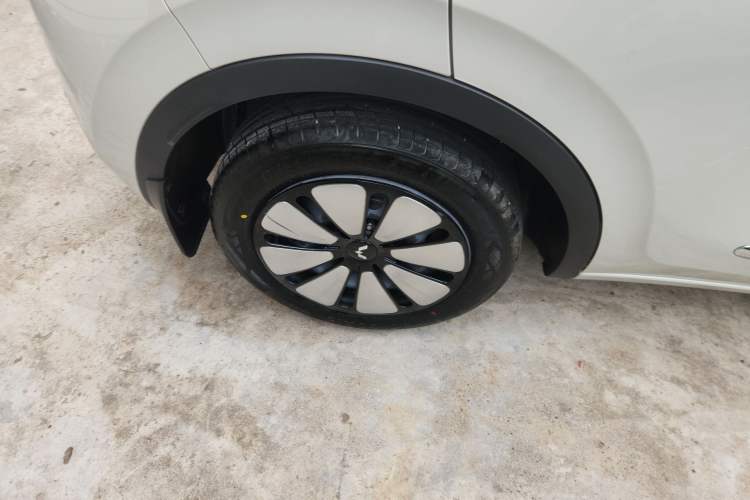 Used Wuling Bingo 2024 333 km Enjoyment Version
