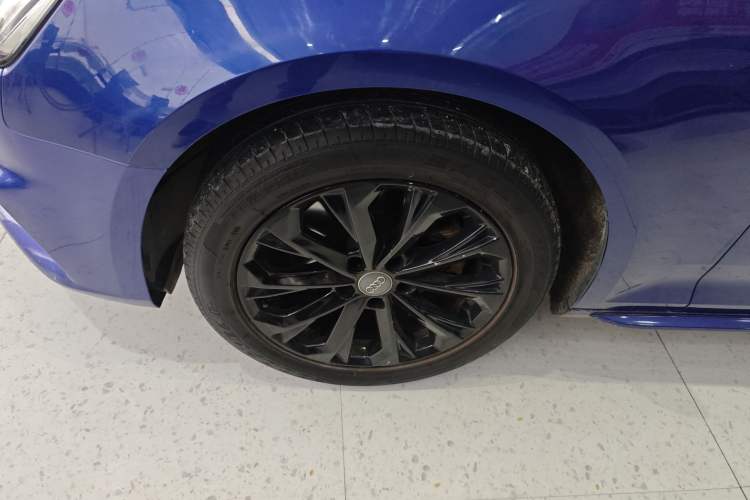 Used Audi A4L 2019 40 TFSI Ambition China VI