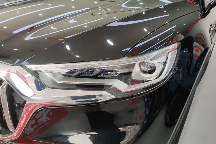 Used Hongqi HS5 2022 Revised Version 2.0T Smart Connect Flagship Edition
