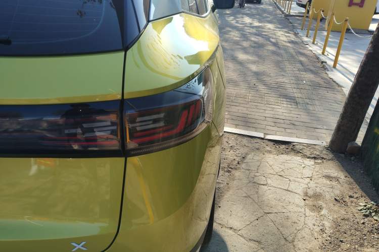 Used Volkswagen ID.4 X 2021 Pro Smart Long-Range Edition