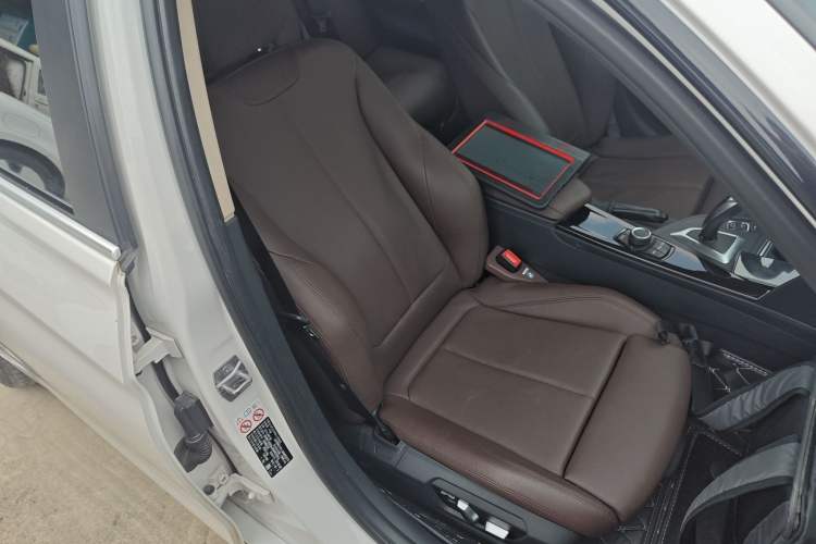 Used BMW 3 Series 2018 320Li Fashion Model
