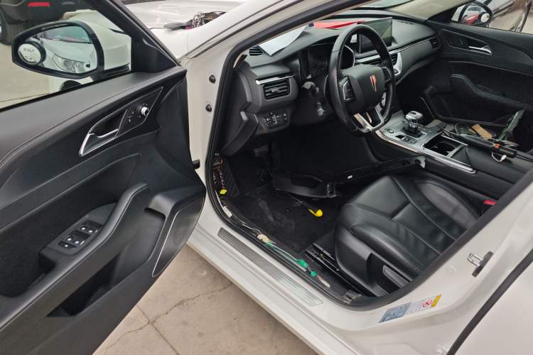 Used Hongqi H5 2022 Classic Model Facelift 1.5T DCT Qiyun Edition
