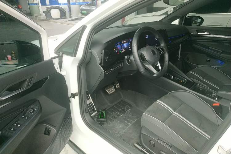 Used Volkswagen Golf 2021 280TSI DSG R-Line
