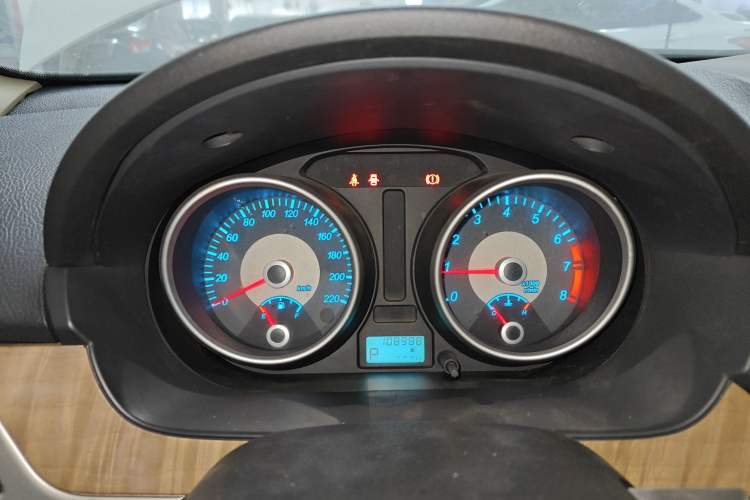 Used Buick Excelle 2015 1.5L Automatic Classic Model
