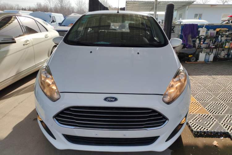 Used Ford Fiesta 2013 Hatchback 1.5L Automatic Fashion Edition