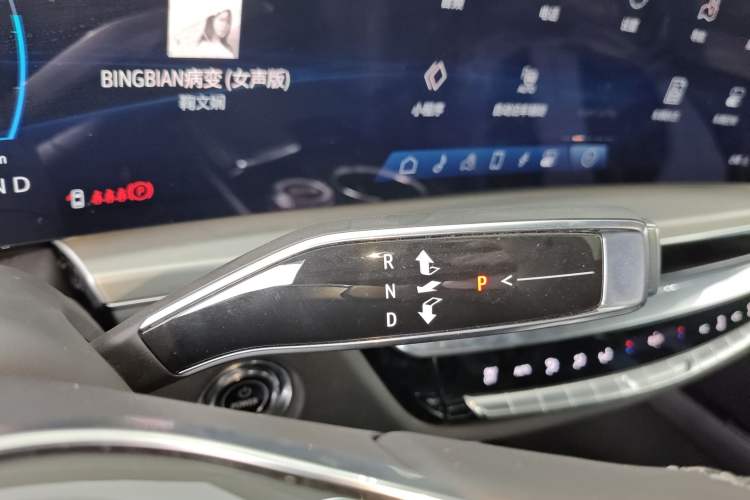 Used Cadillac LYRIQ 2022 Rear-Drive Long-Range Luxury Edition
