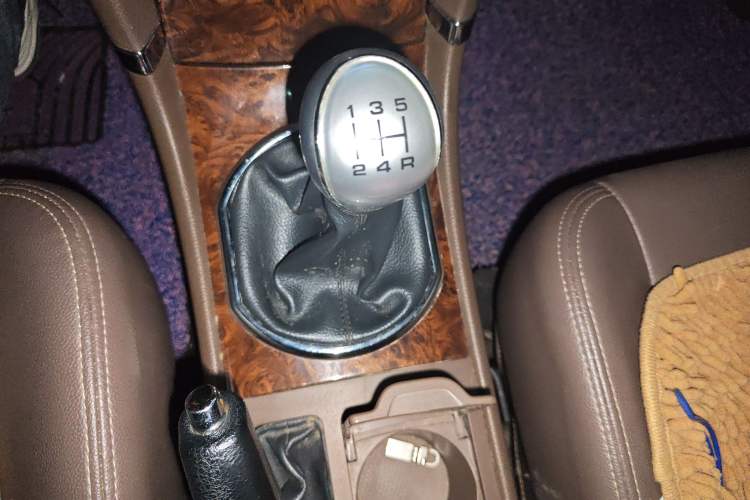 Used Zotye Z300 2014 1.5L Urban Edition Manual Luxury Model