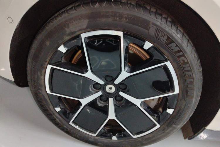 Used Xiaomi Auto SU7 2024 Rear-Drive Long-Range Intelligent Driving Version
